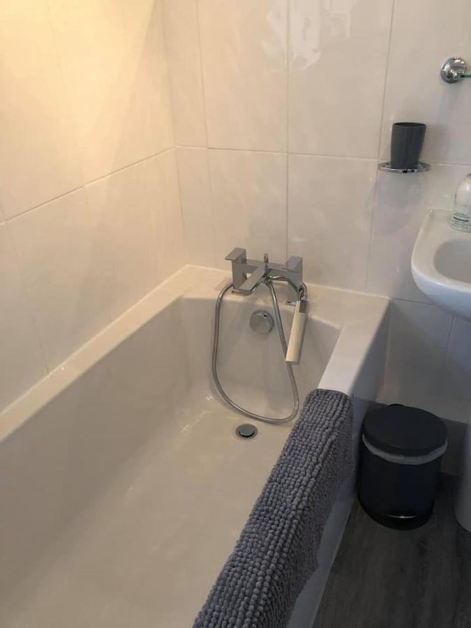 Cosy Haven Apartment เซาท์ชีลด์ส ภายนอก รูปภาพ